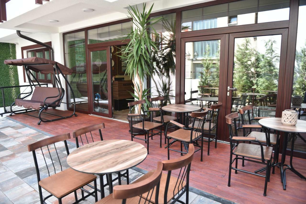 Prior Hotel Prizren Eksteriør billede