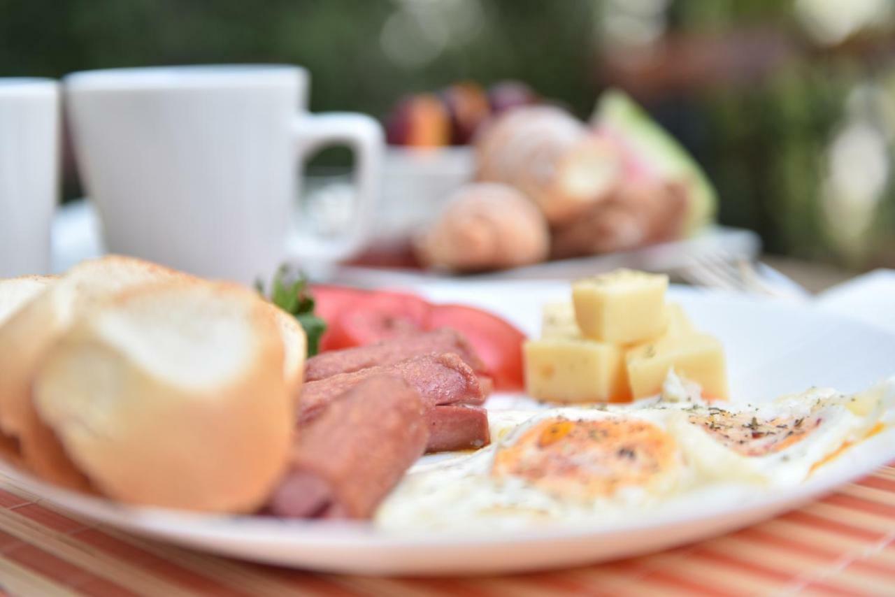 Prior Hotel Prizren Eksteriør billede
